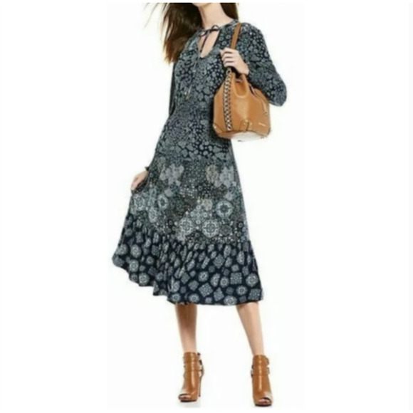 MICHAEL Michael Kors Dresses & Skirts - MICHAEL Michael Kors V-Neck Peasant Dress 1X EUC